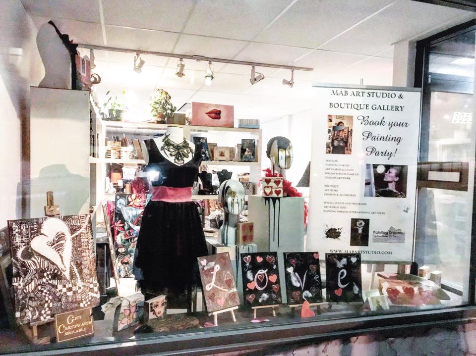 Monika's Art Boutique: Studio & Gallery